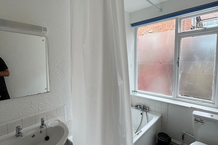 Room 54 of 71