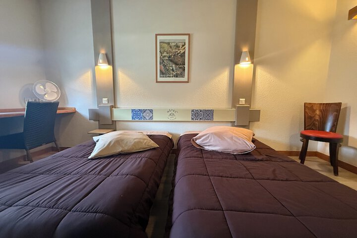 Room 2 of 24
