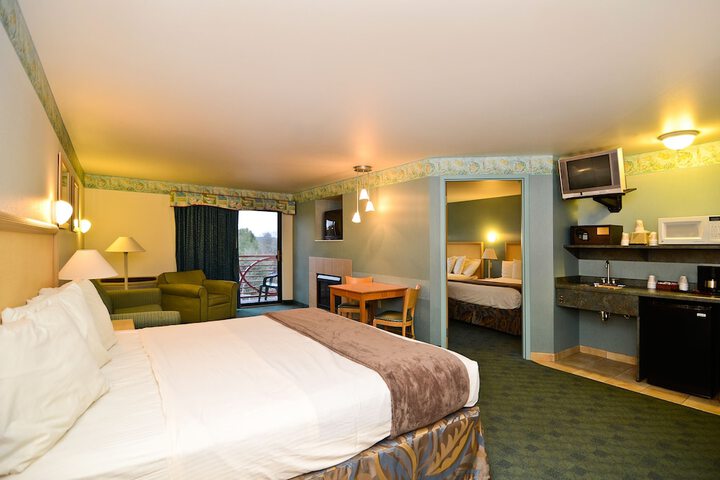 1 King Bed (44 of 55)