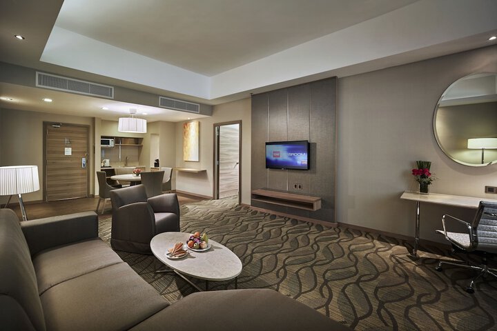 Room 11 of 49