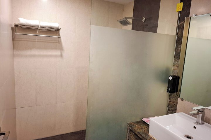 Room 70 of 111