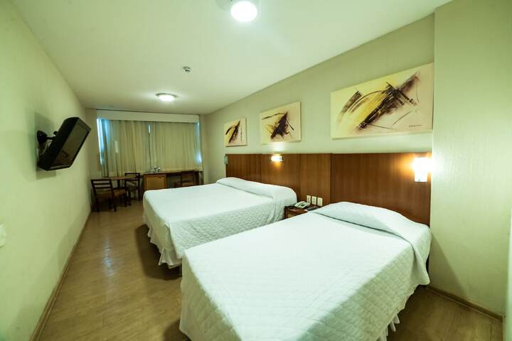 Room 30 of 86