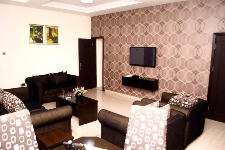 Room 10 of 25