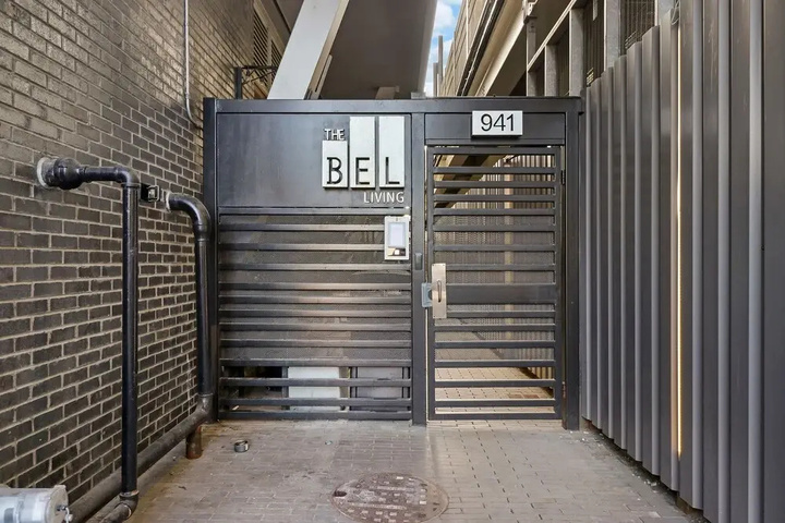 Image of Beautiful 1BR Apt w Laundry in Belmont
