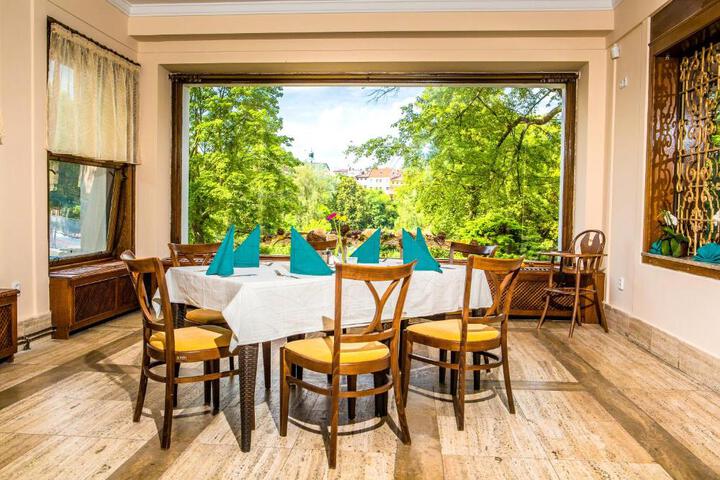 General 10 of 43
