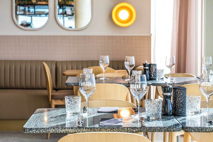 Dining 62 of 124