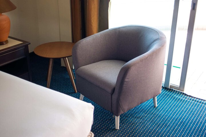 Room 105 of 650