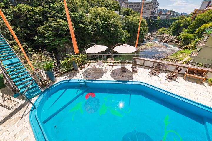 Pool Hotel
