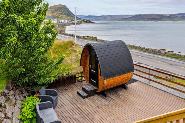 Sundeck 41 of 42