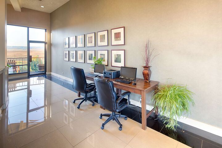 Business Center 51 of 63