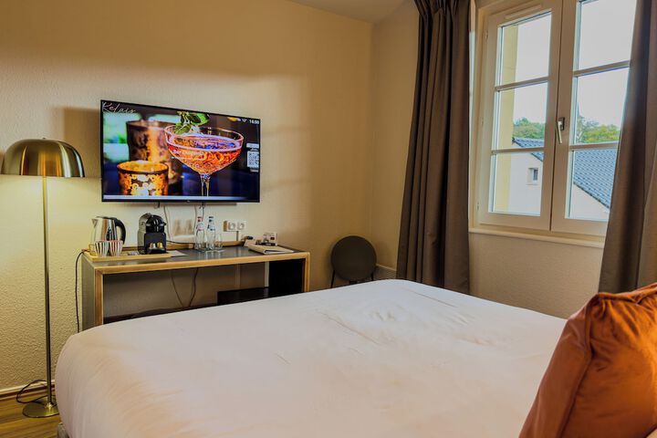 Room 19 of 44