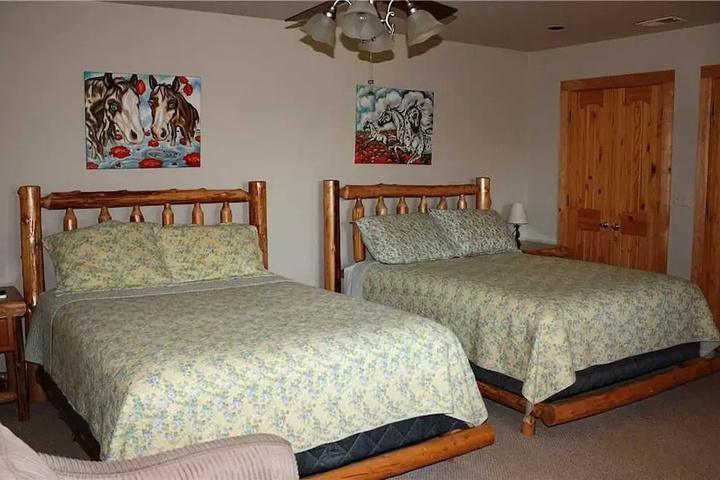 Room 5 of 15