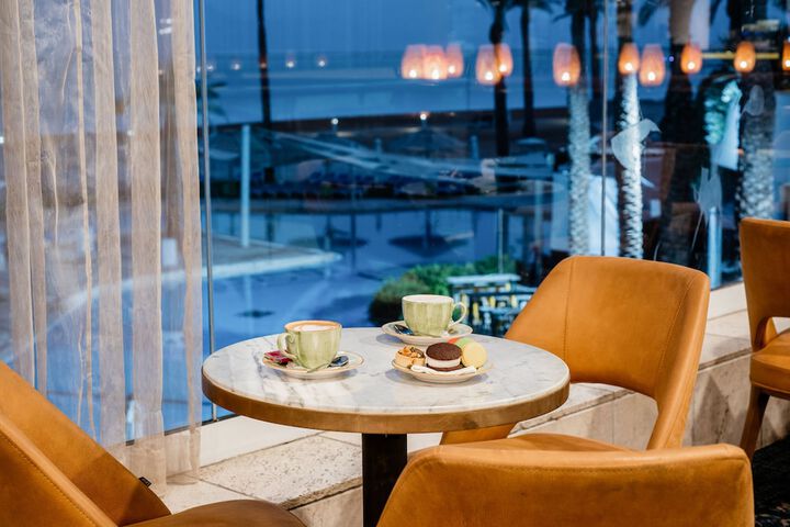 Guest Lobby