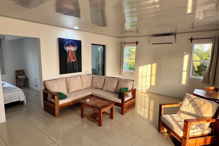 Room 3 of 40