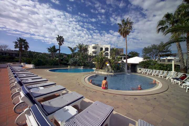 Pool Hotel
