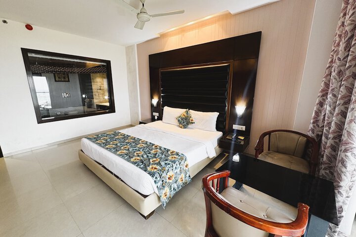 Room 10 of 43