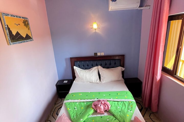 Room 29 of 118