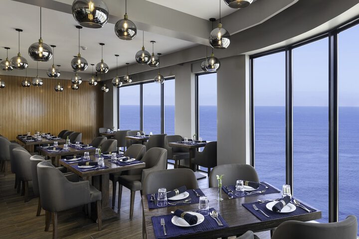 Dining 83 of 148