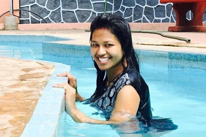 Pool 76 of 157