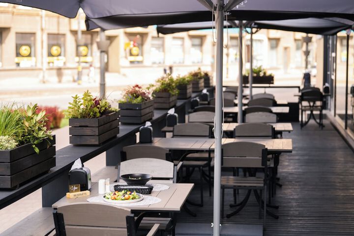 Terrace/Patio 59 of 61