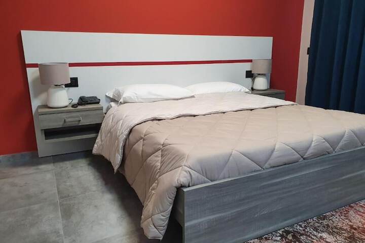 Room 7 of 17