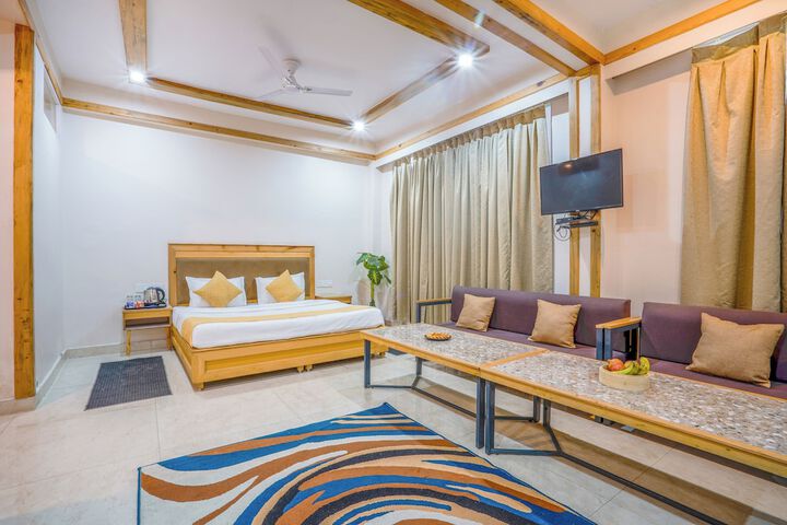 Room 40 of 100