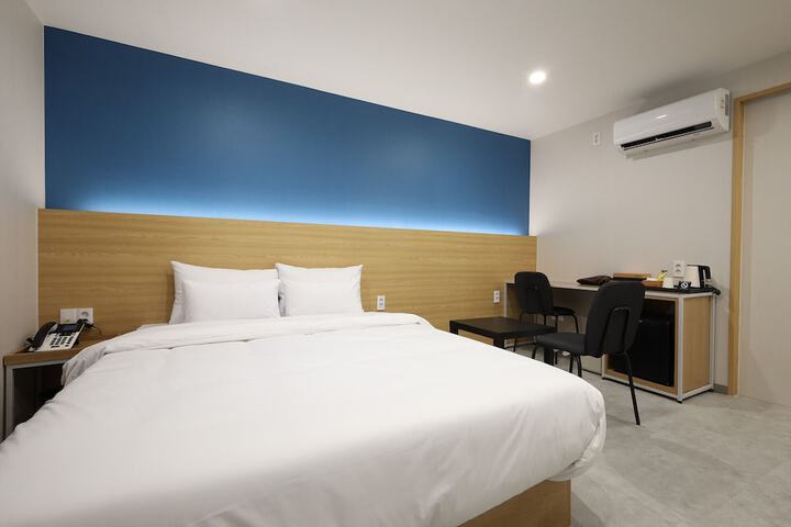 Room 20 of 62