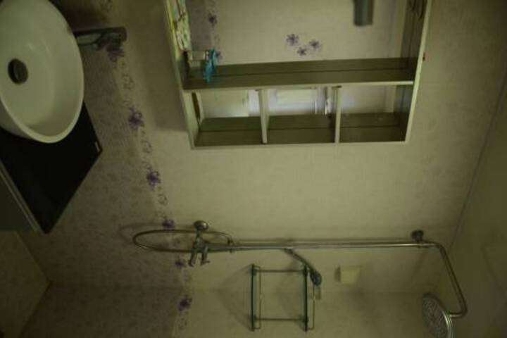 Room 3 of 54