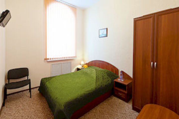 Room 3 of 13