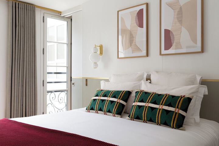Room 51 of 78