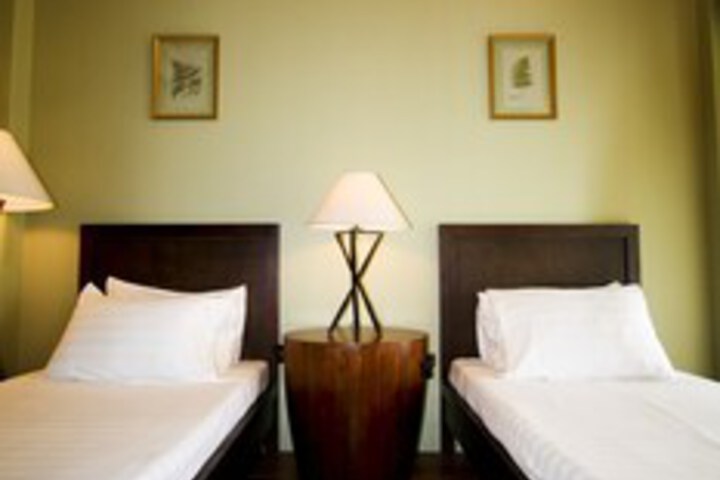 Room 28 of 35