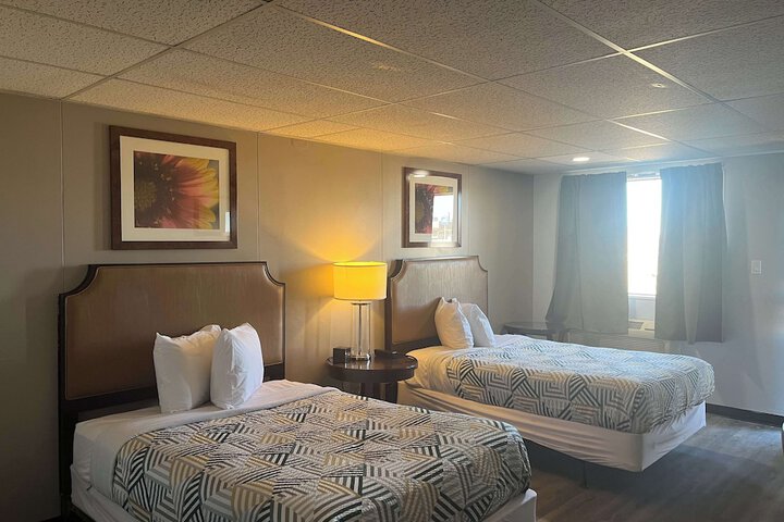 Room 7 of 13
