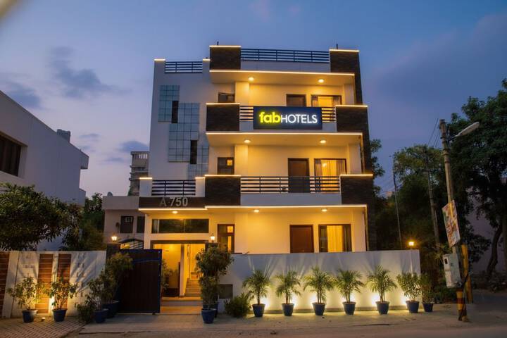 FABHOTEL THE RESIDENCY