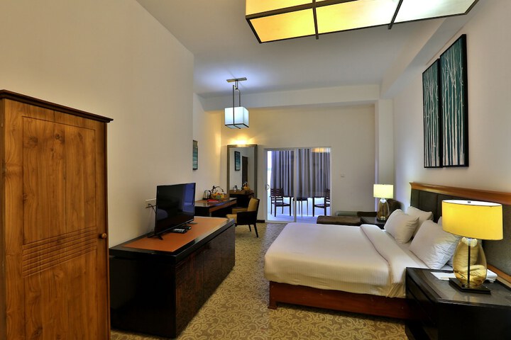 Room 6 of 34