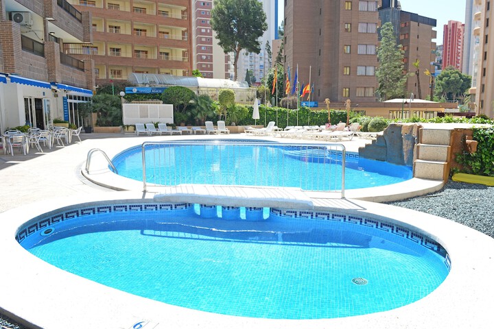 Pools & Facilities