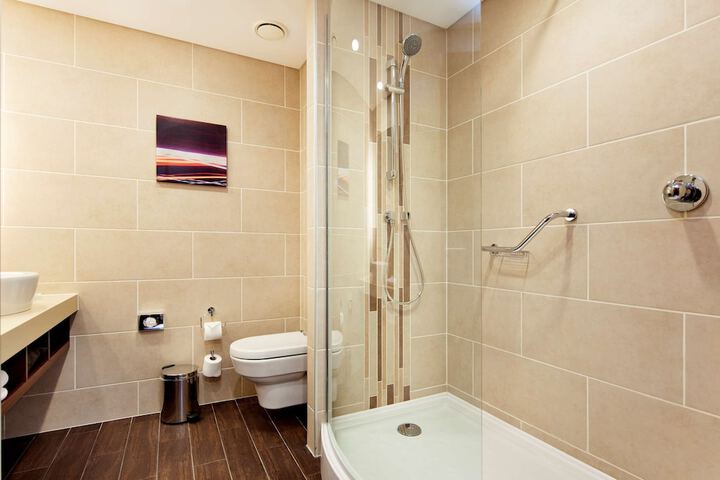 Clean Restrooms