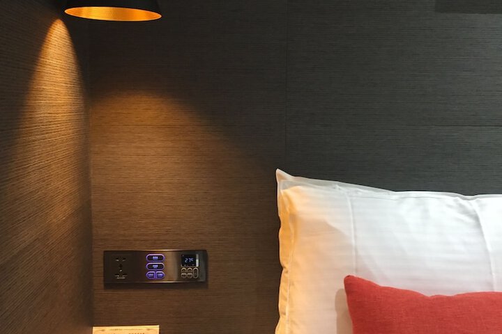 Room 11 of 61