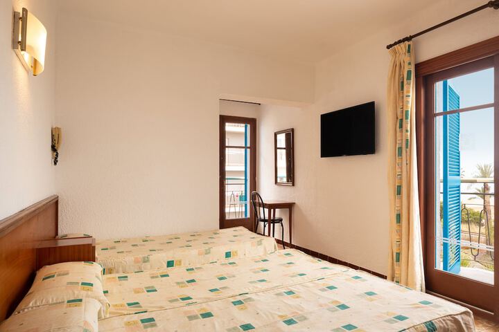 Room 5 of 22