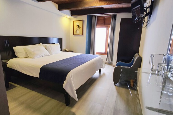 Room 8 of 42