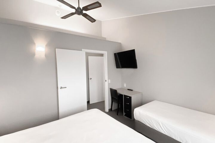 Room 12 of 113
