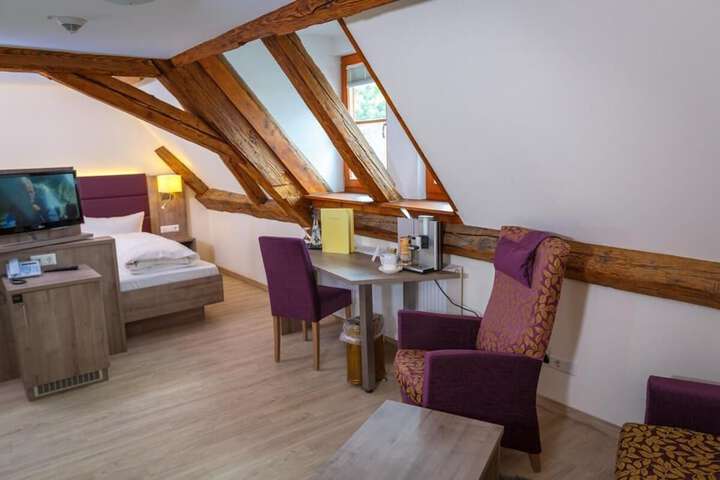 Room 15 of 62
