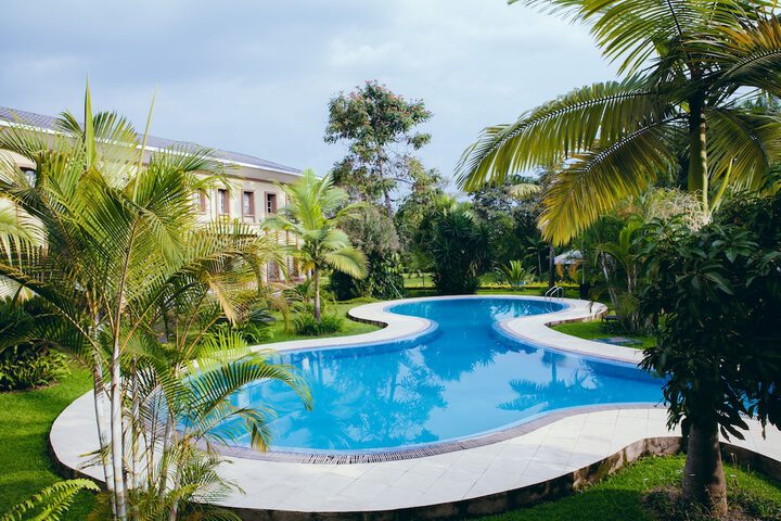 Hotel Pool