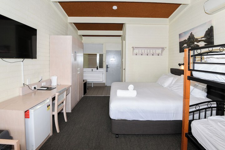 Room 20 of 63