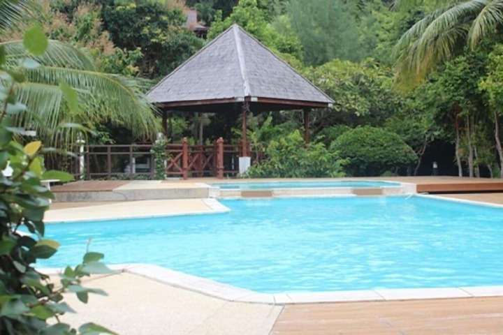 Pool Hotel