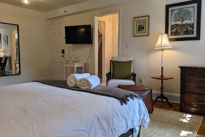 Room 145 of 258