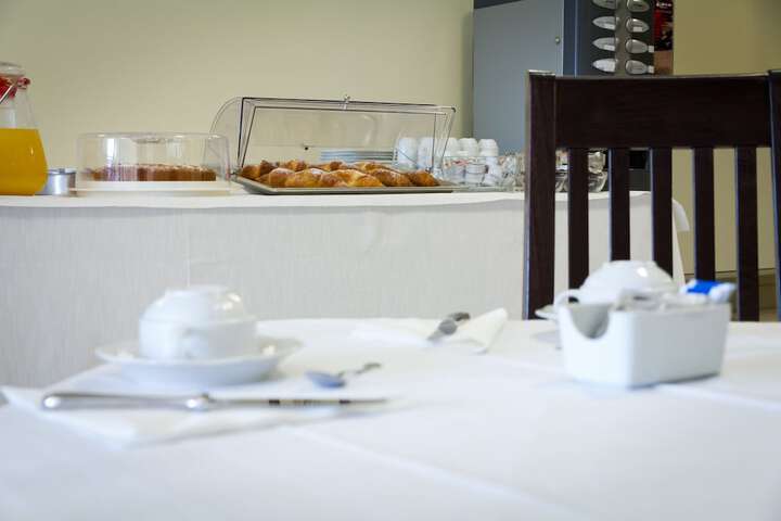 Breakfast/Coffee Service 28 of 55