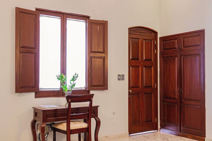 Room 29 of 80