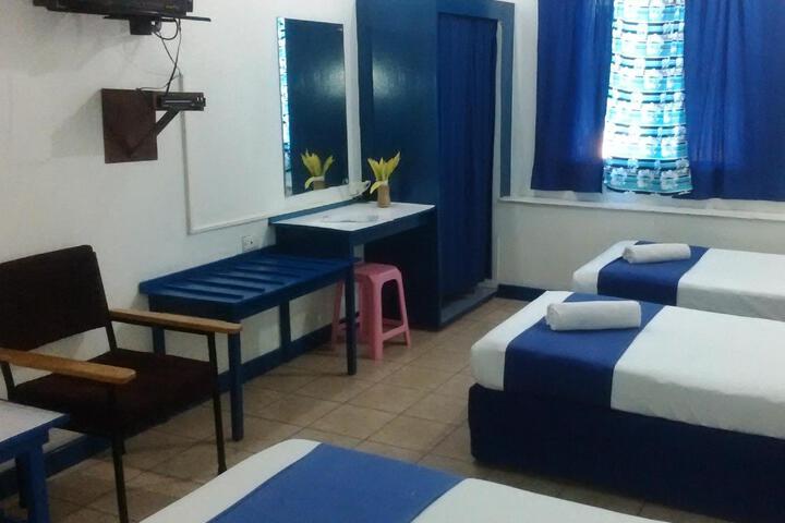 Room 4 of 5