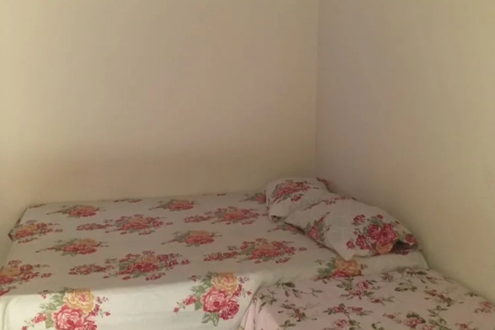 Room 3 of 10