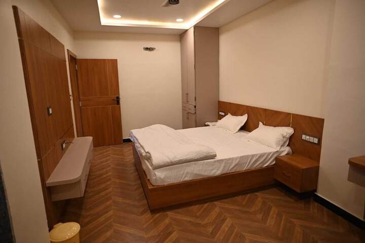 Room 20 of 36